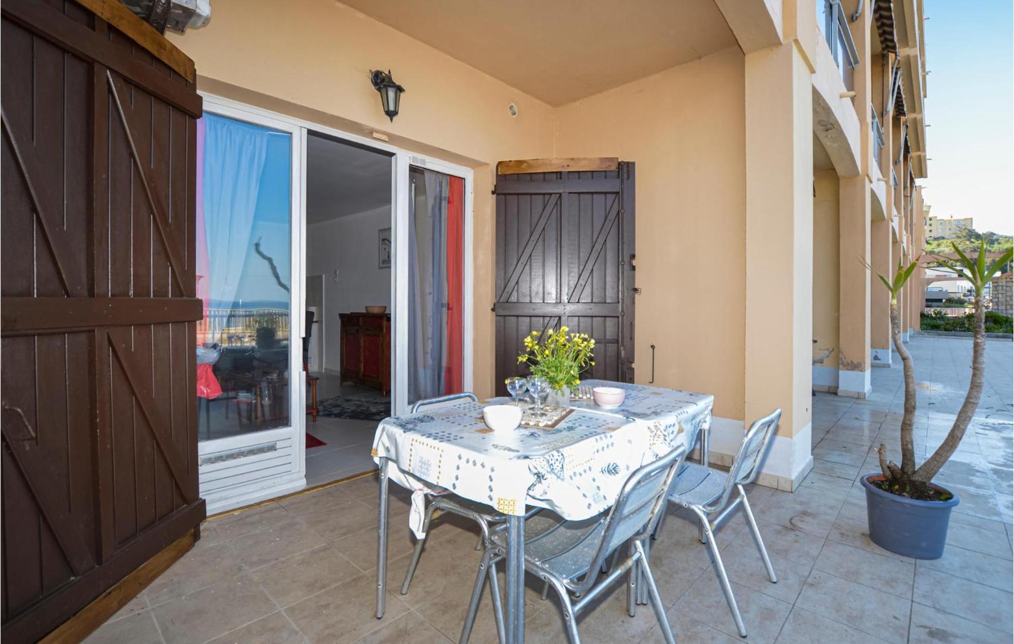 Cozy Apartment In Propriano With Kitchen Exterior foto